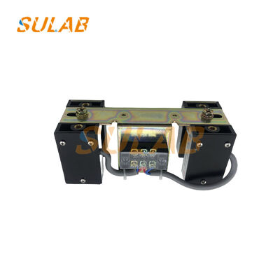 YG-25 G1 Sensore di livellamento della prossimità magnetica U-Slot Switch di posizione del pavimento dell'ascensore 250V 3A IP67 Dustproof & Splashproof Precise Floor Level Position Detection